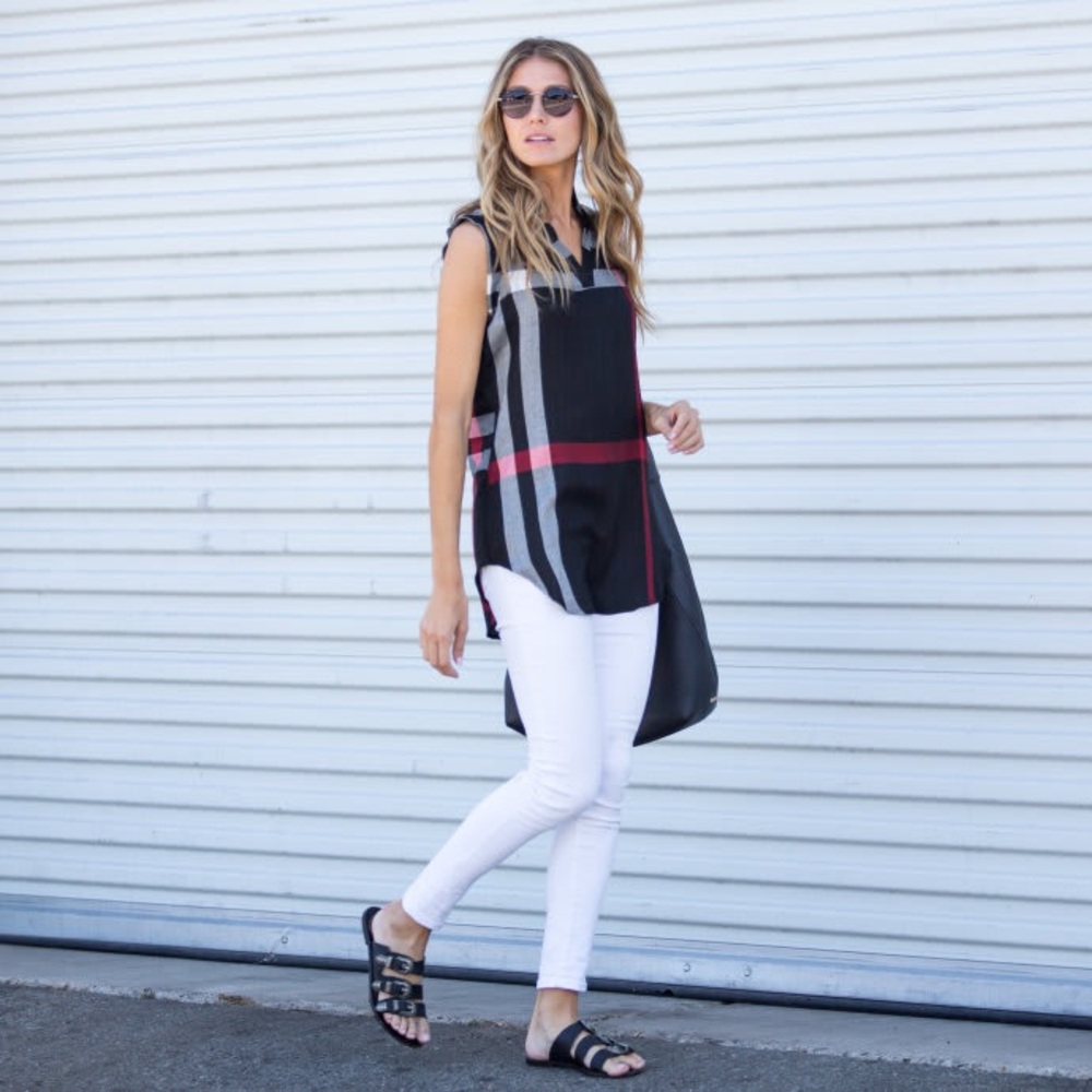 Black white and red sleeveless tunic top